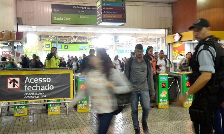 巴西里约热内卢地铁系统因疫情导致运营困难  或将面临破产