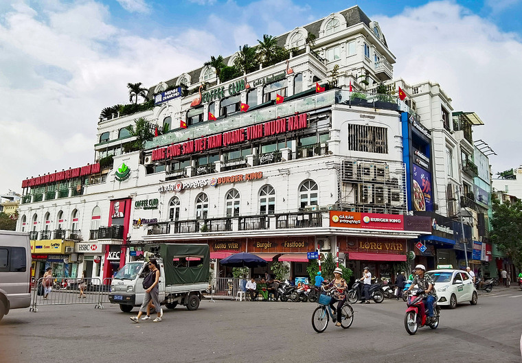 图片默认标题_fororder_图3 越南河内商业街（来源：视觉中国）