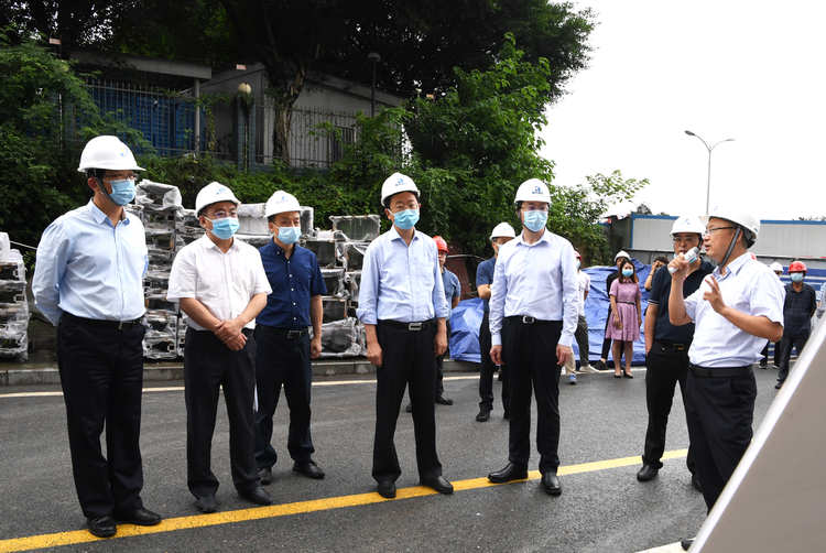 【B】重庆市委常委段成刚调研两江新区重点项目建设