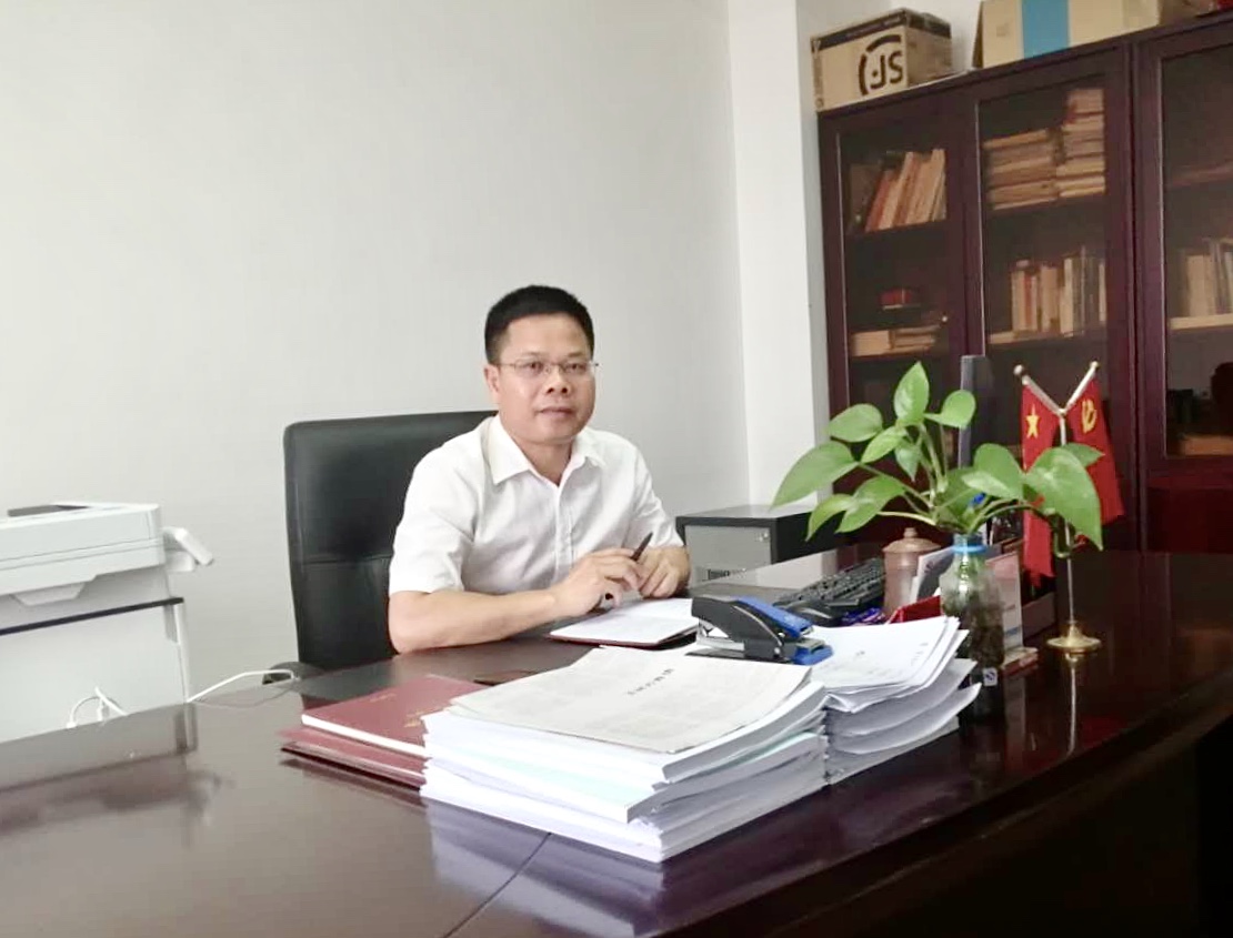 (有修改)(有修改)【B】【广西好网民】防城港市委宣传部部务委员黄伟勋:克己奉公 守护网络一方净土