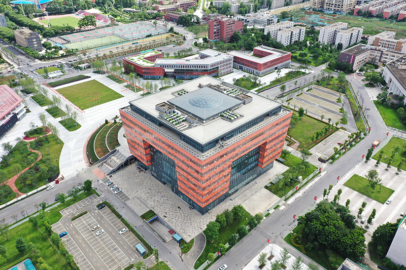 (两会期间发)“大运之城 ”成都:高质量建设世界赛事名城_fororder_大运村-供图-成都大运会执委会