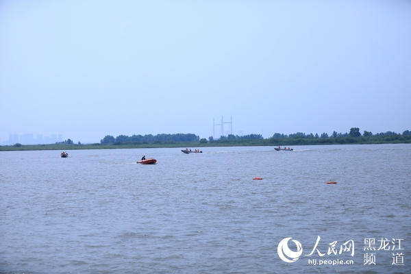 黑龙江省进入主汛期强对流天气多发 森林消防开展水域训练提高救援能力