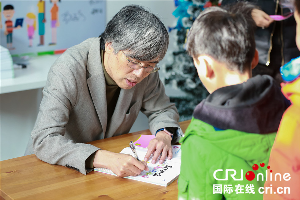 少儿编程教育应该以孩子为中心--专访日本少儿