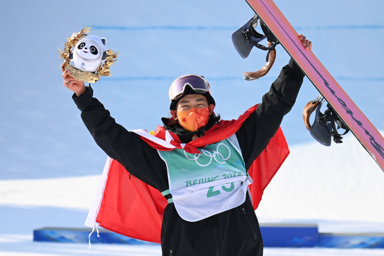 一起向未来 | 跟着“冰墩墩”看冬奥：这里是可爱的中国