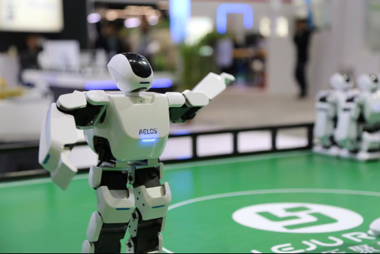 乐聚机器人在73届教育装备展获高关注，人形机器人教育成教育热势