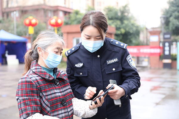 【原创】西部（重庆）科学城警方率先在全市全面启动二维码门牌编制装订工作_fororder_图片15