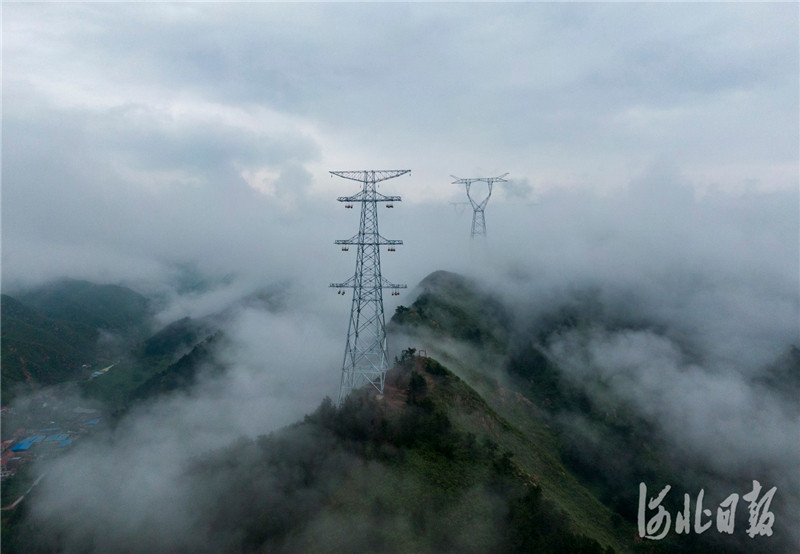 张北-雄安1000千伏特高压完成“最高一跨”
