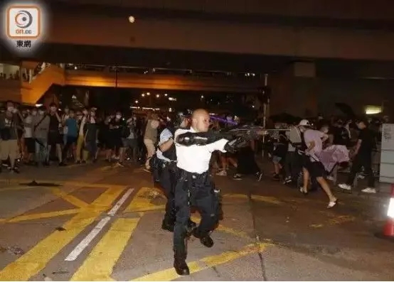 “光头警长”：香港警察有能力处理这班暴徒！
