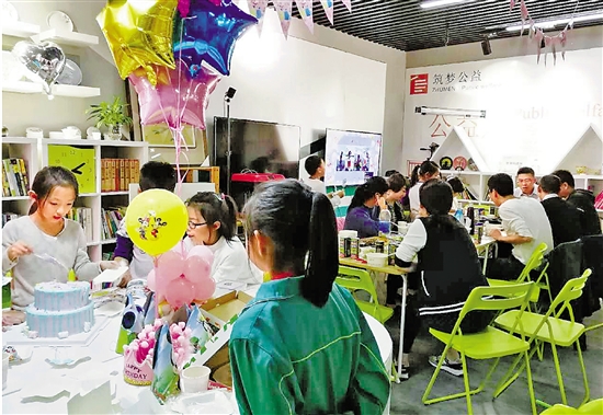 杭州首创社区公益连锁书店 书香人生 从筑梦