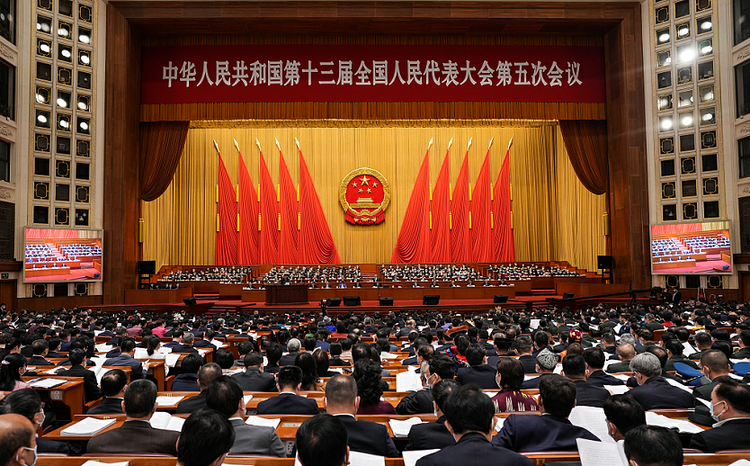 外媒聚集两会:中国经济展现巨大活力 为世界提供新动力