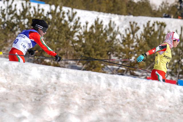 “Sarı yelekliler” görme engelli sporcularla yan yana mücadele ediyor_fororder_2222