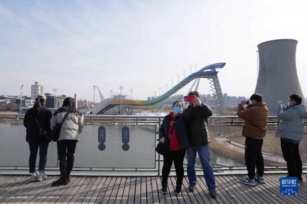 打卡北京首钢滑雪大跳台 打卡北京首钢滑雪大跳台