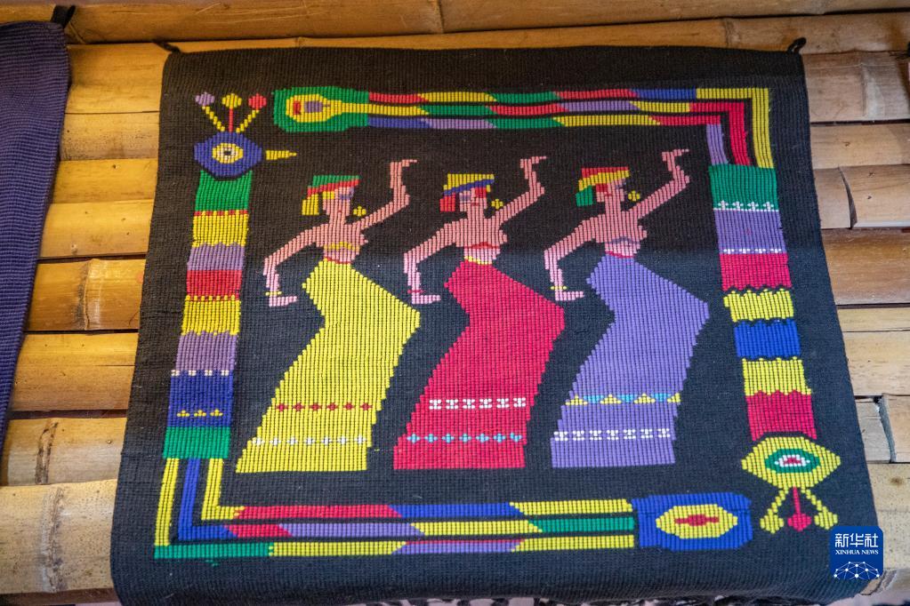 重庆黔江:西兰卡普非遗工坊助力乡村振兴 重庆黔江:西兰卡普非遗工坊助力乡村振兴