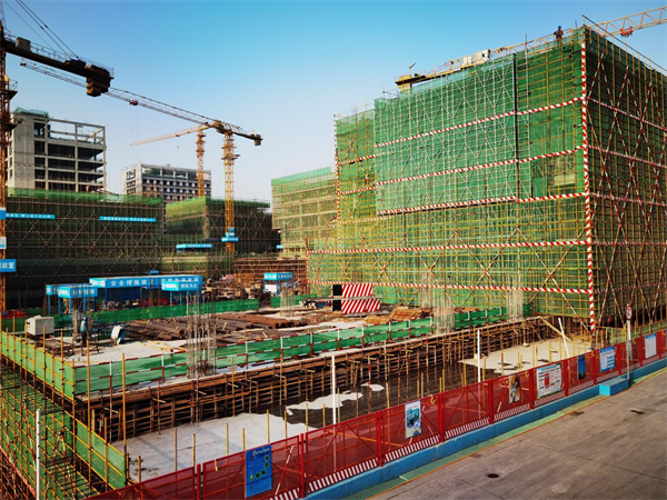 7号楼封顶 和利时西北总部基地项目加速建设_fororder_图片3