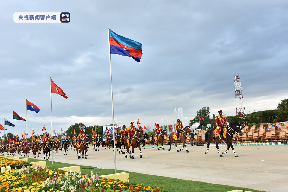 缅甸举行第77届建军节阅兵仪式