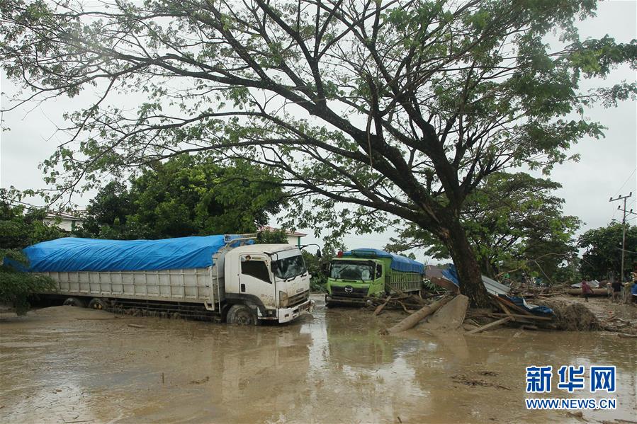 印尼南苏拉威西省洪灾已致13人死亡