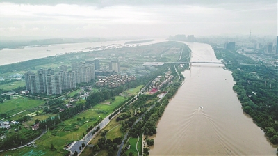 （带图）南京江心洲每公里设置一个防汛棚
