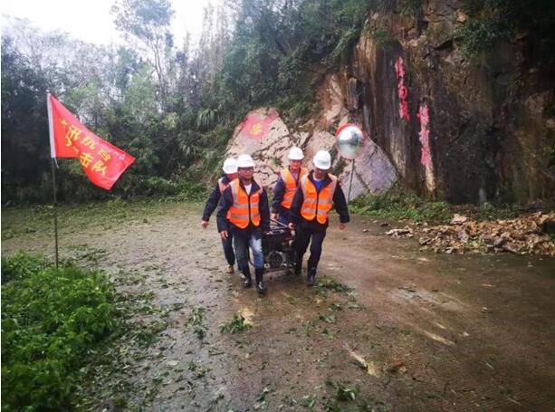 迎战“利奇马” 他们逆风而行