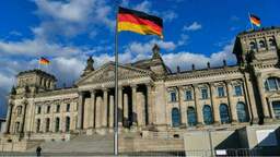 德国将从5月1日起解除对新冠确诊者强制隔离措施