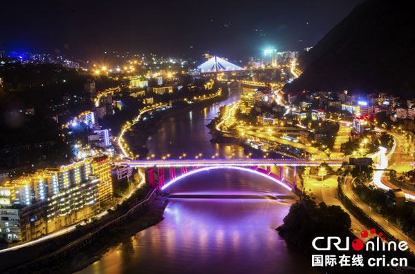 图片默认标题_fororder_2、金沙江畔不夜城