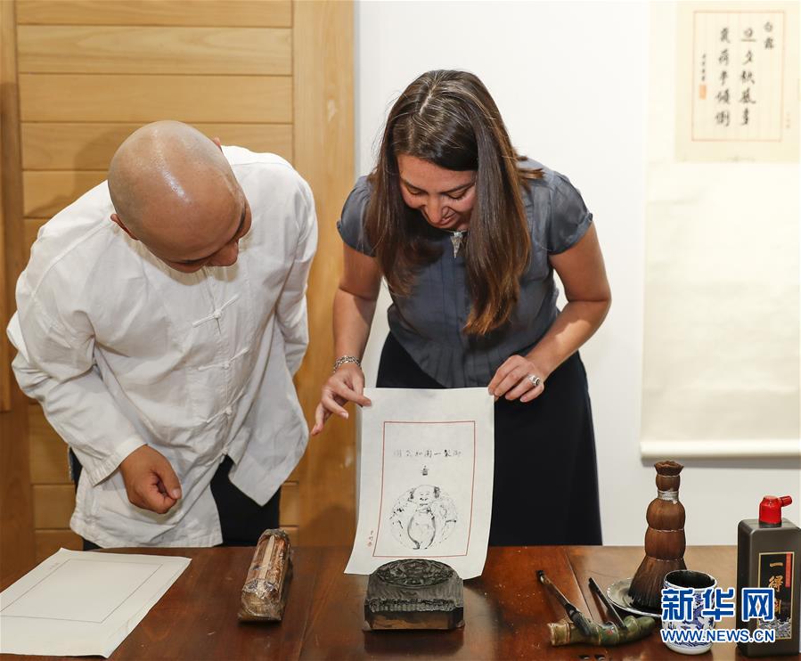 “梓墨千年——十竹斋木版水印艺术作品展”在伦敦开幕