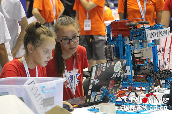 【CRI专稿 列表】第19届中国青少年机器人竞赛在渝开幕【内容页标题】第19届中国青少年机器人竞赛暨2019世界青少年机器人邀请赛在渝开幕