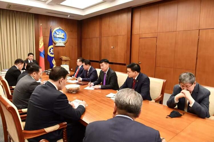 蒙古国总统再次敦促国家大呼拉尔和政府尽快采取措施解决困难