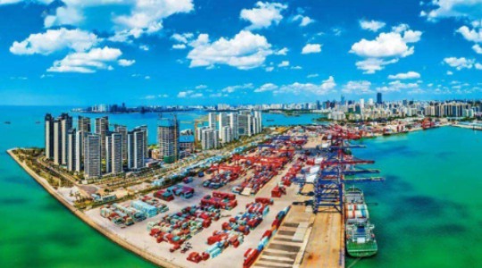 海南自贸港建设迎四周年 43个重点项目集中签约