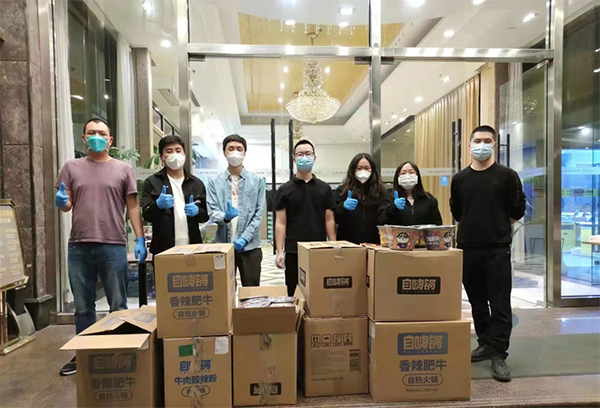 四川省组织驻外机构做好赴沪赴吉援助医疗队和在外川籍农民工服务保障工作_fororder_给援沪医疗队的物资-供图-四川省经济合作局