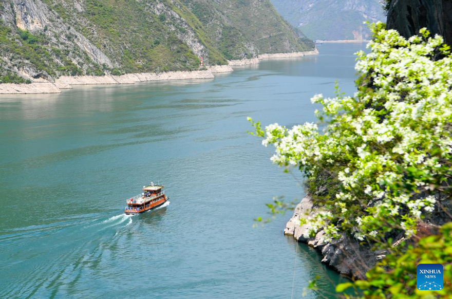 View of Yangtze River in Wushan County, SW China's Chongqing