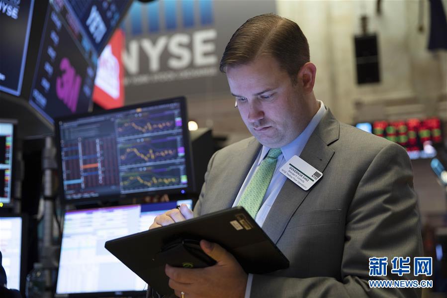纽约股市三大股指14日暴跌
