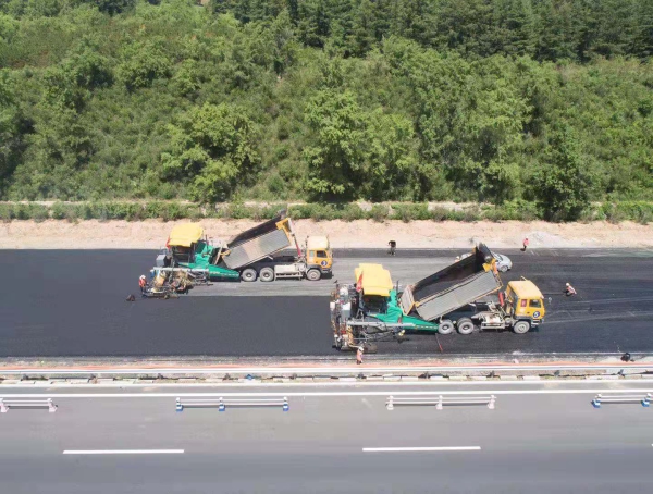长吉高速公路改扩建工程即将完工 计划9月末通车