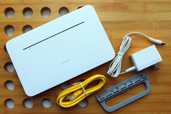 华为移动路由Pro体验:城市短租、合租人群上网这样选最划算