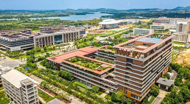 海南:改革创新提升群众幸福指数