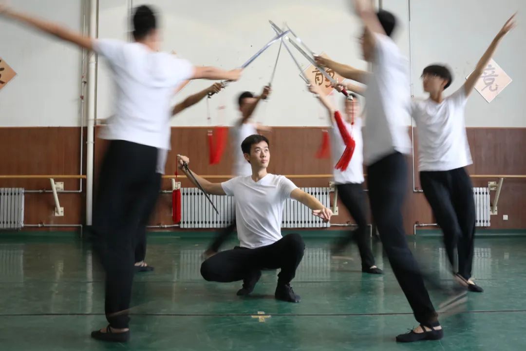 “齐鲁青未了 · 庆祝中国共产主义青年团成立100周年山东省青年摄影作品展”在云端开幕