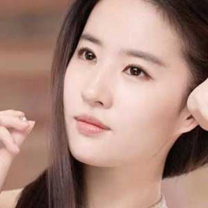 赵丽颖会挤掉刘亦菲？赵丽颖刘亦菲全面PK