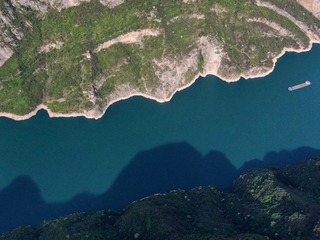 View of Yangtze River in Wushan County, SW China's Chongqing_fororder_1
