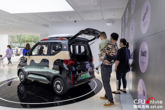 人人都可以DIY的大玩具 宏光MINIEV GAMEBOY交车再掀潮创热潮_fororder_image005