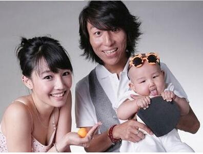 颜值落差最大明星夫妻，成龙第八，孙红雷第七，第一……
