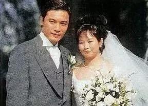 颜值落差最大明星夫妻，成龙第八，孙红雷第七，第一……