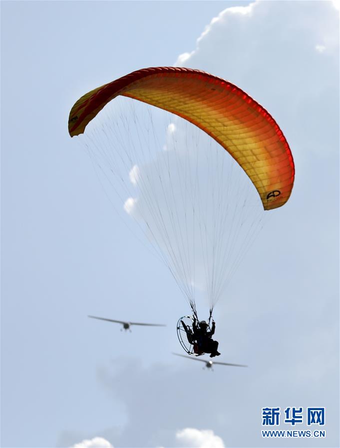 沈阳法库国际飞行大会开幕