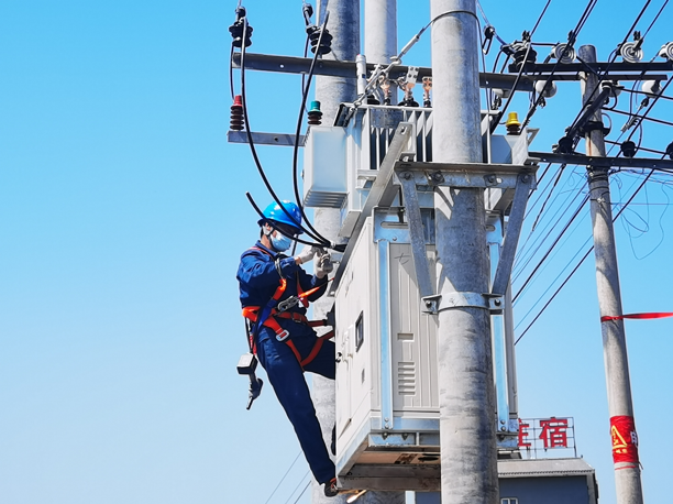 国网咸阳供电公司：增容布点 为护航夏季稳定供电提前部署_fororder_图片 1