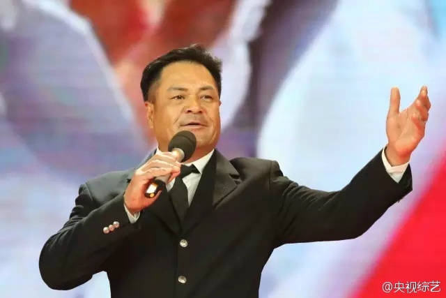 组图：周涛董卿再合体主持七一晚会