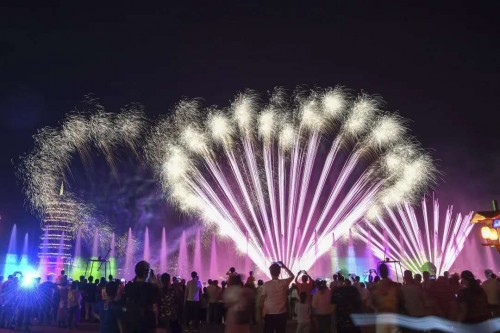 新华联长沙铜官窑古镇:打响“寻梦古镇”夜品牌 新华联长沙铜官窑古镇:打响“寻梦古镇”夜品牌