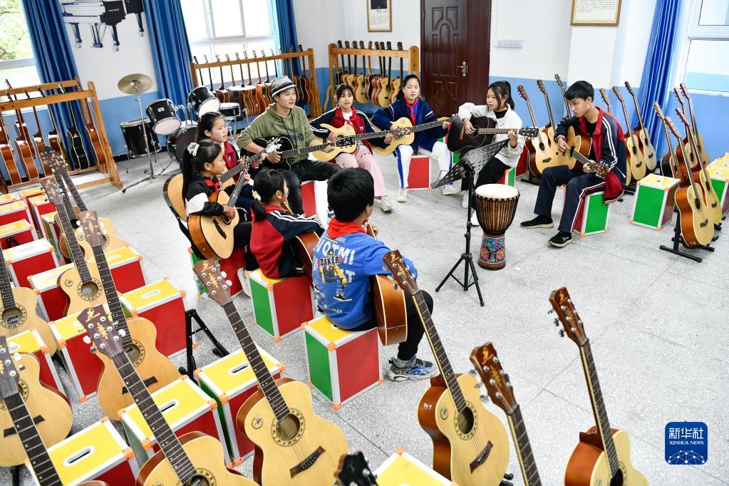 贵州正安：开展吉他文化活动 丰富群众文化生活