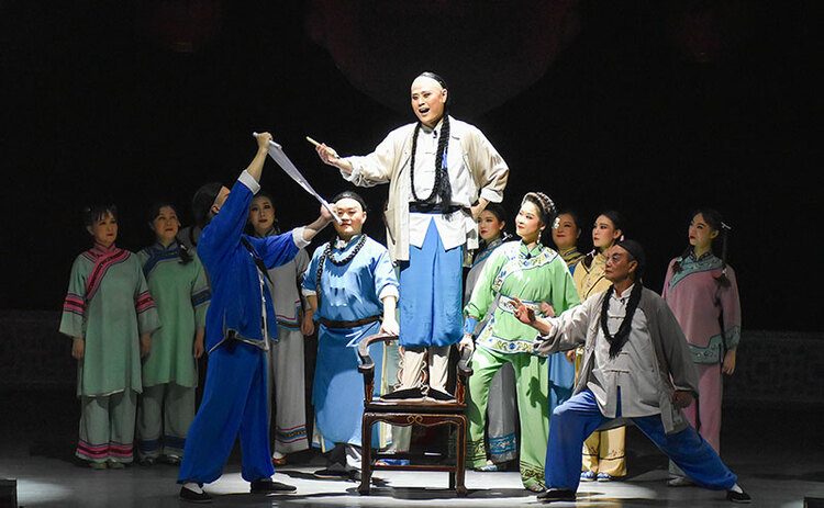 川剧《易胆大》精彩上演 自贡市纪念“振兴川剧”40周年_fororder_3《易胆大》演出现场(摄影-赵丽)