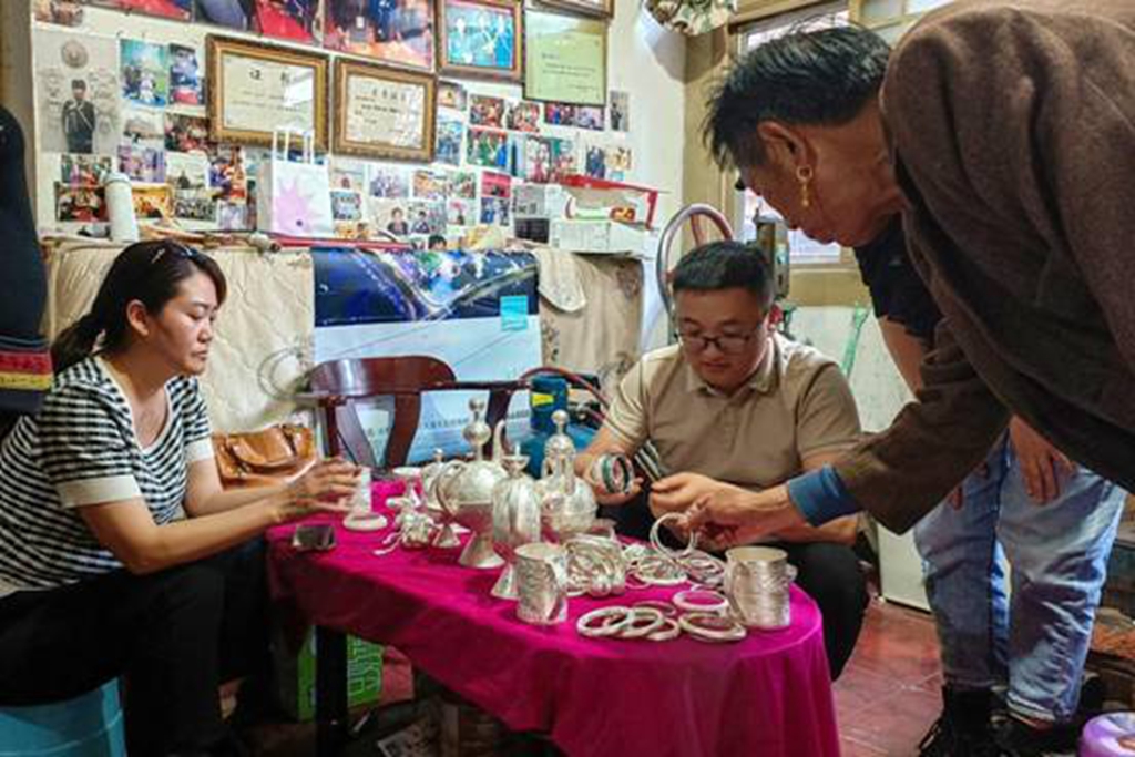(转载)引入“成都手作”成功模式 打造“凉山手作” 推动凉山非遗赋能乡村振兴