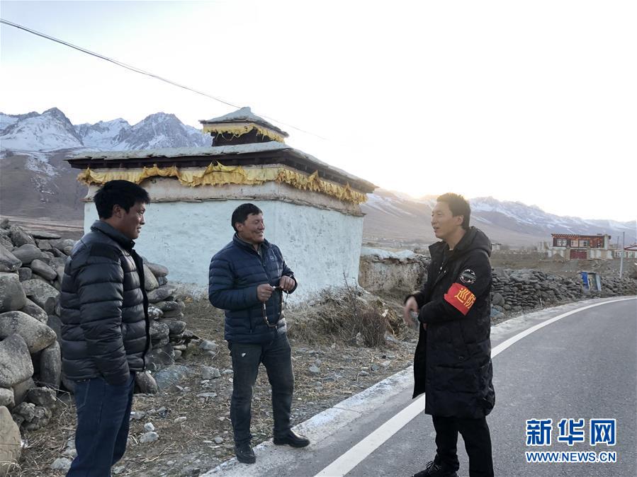 奮斗繪就“新天府”——川蜀大地干群“戰(zhàn)貧”軌跡掃描