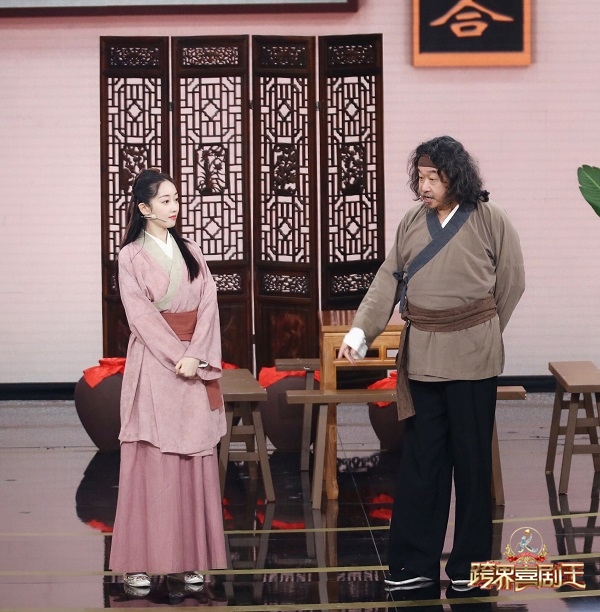 《跨界喜剧王》第四季倪萍高亚麟晋级总决赛 蒋梦婕再现经典“黛玉笑”