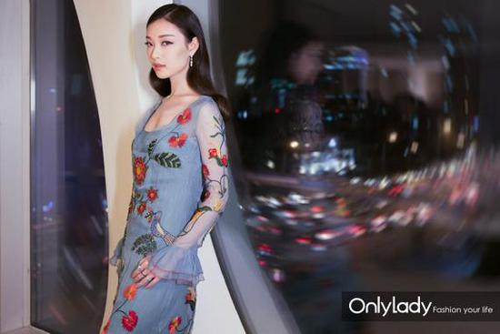 倪妮水中惊艳湿身照太美 揭倪妮出道蜕变史